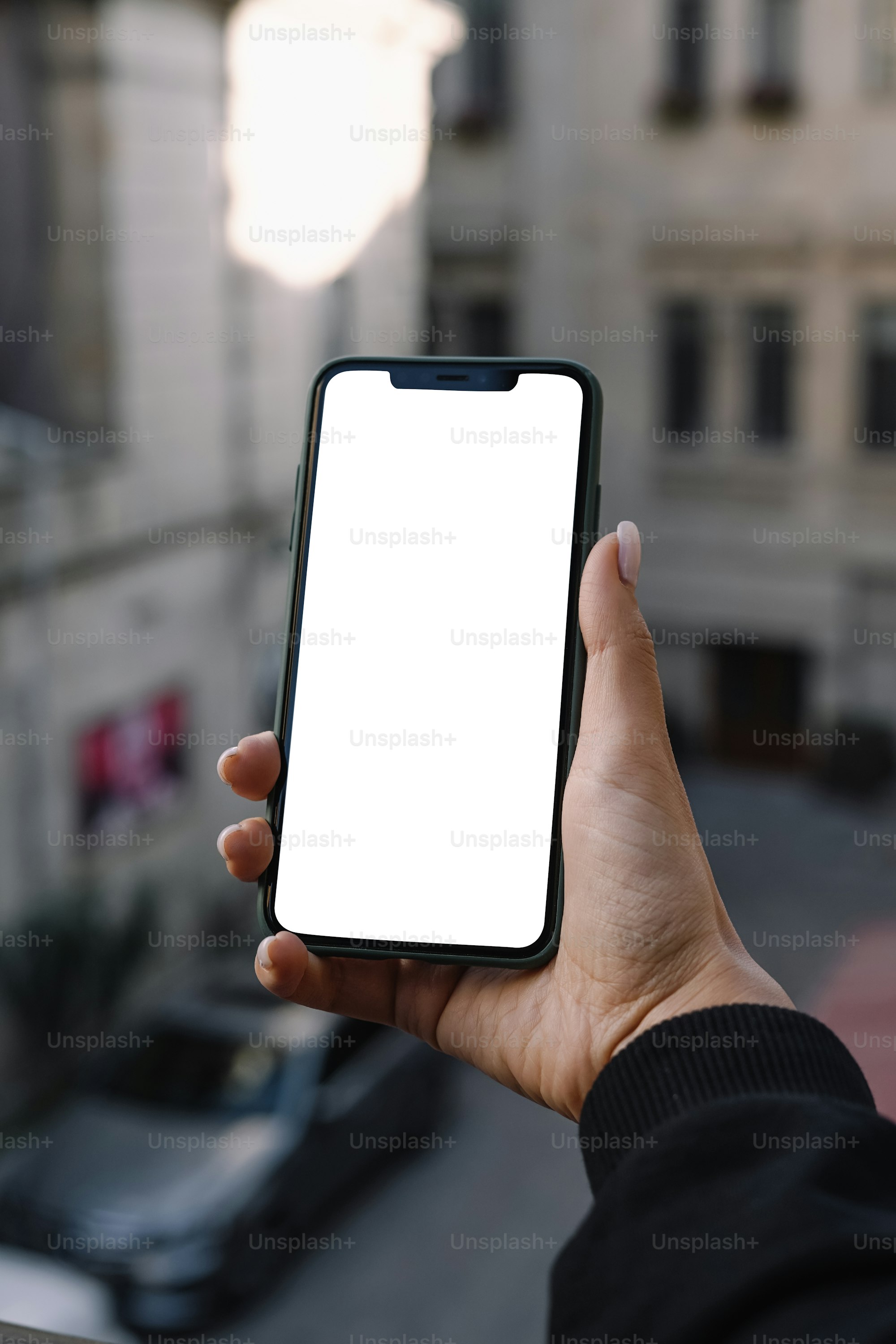 IPTV on iPhone & iPad in 2026: Best Setup (Xtream/M3U), AirPlay, and PiP Tips